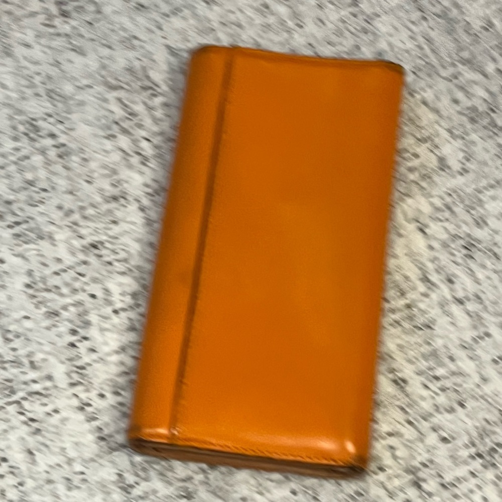 Kate Spade orange leather wallet - Picture 2 of 16
